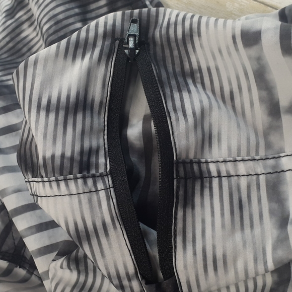 Speedo Men's Swim Trunks Size Medium - Picture 15 of 15